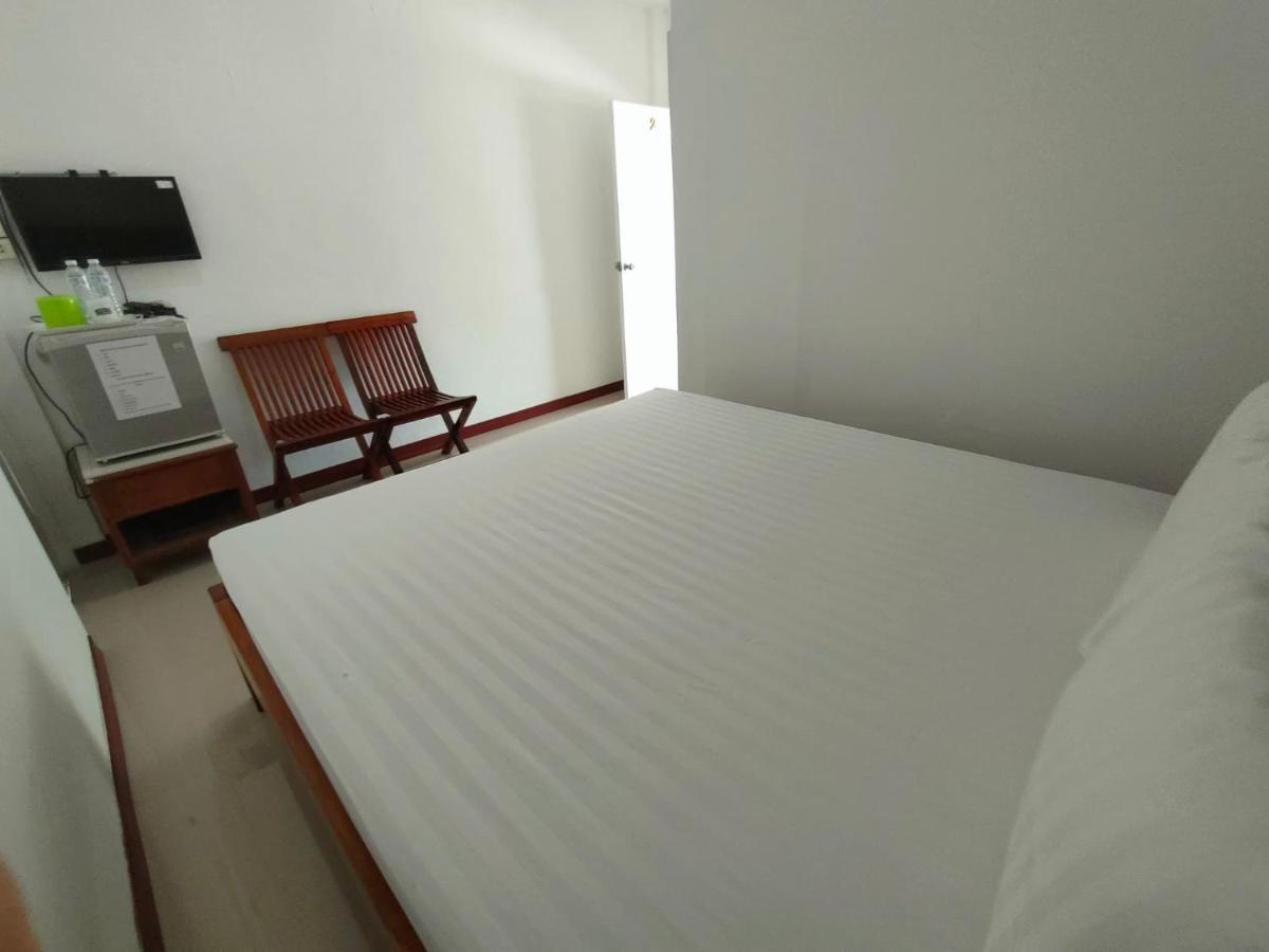 Hotel King Fa House à Mae Sot Extérieur photo