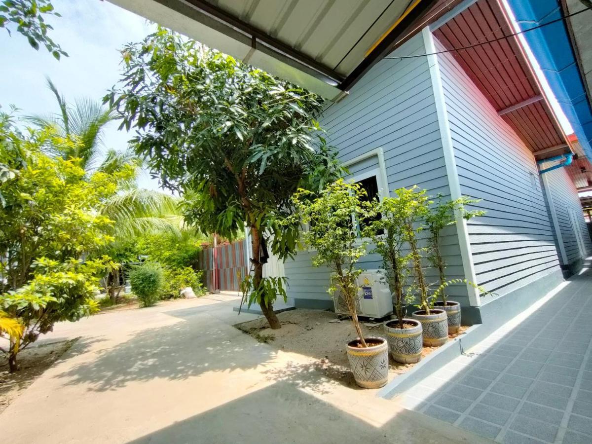 Hotel King Fa House à Mae Sot Extérieur photo
